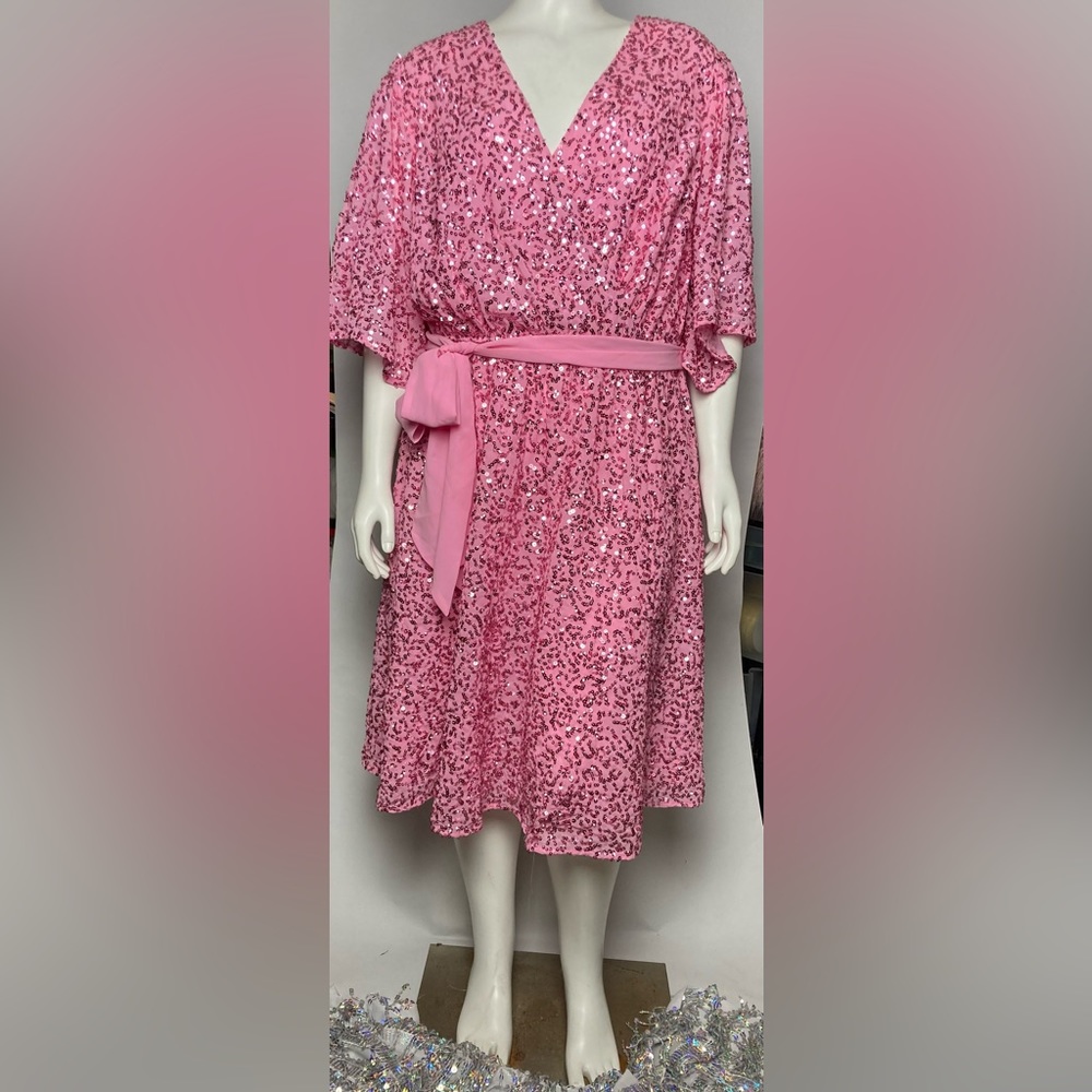Maree Pour Toi, Lord & Taylor Pink Sparkly Barb’s Bubble Gum Pink, Color Size 14